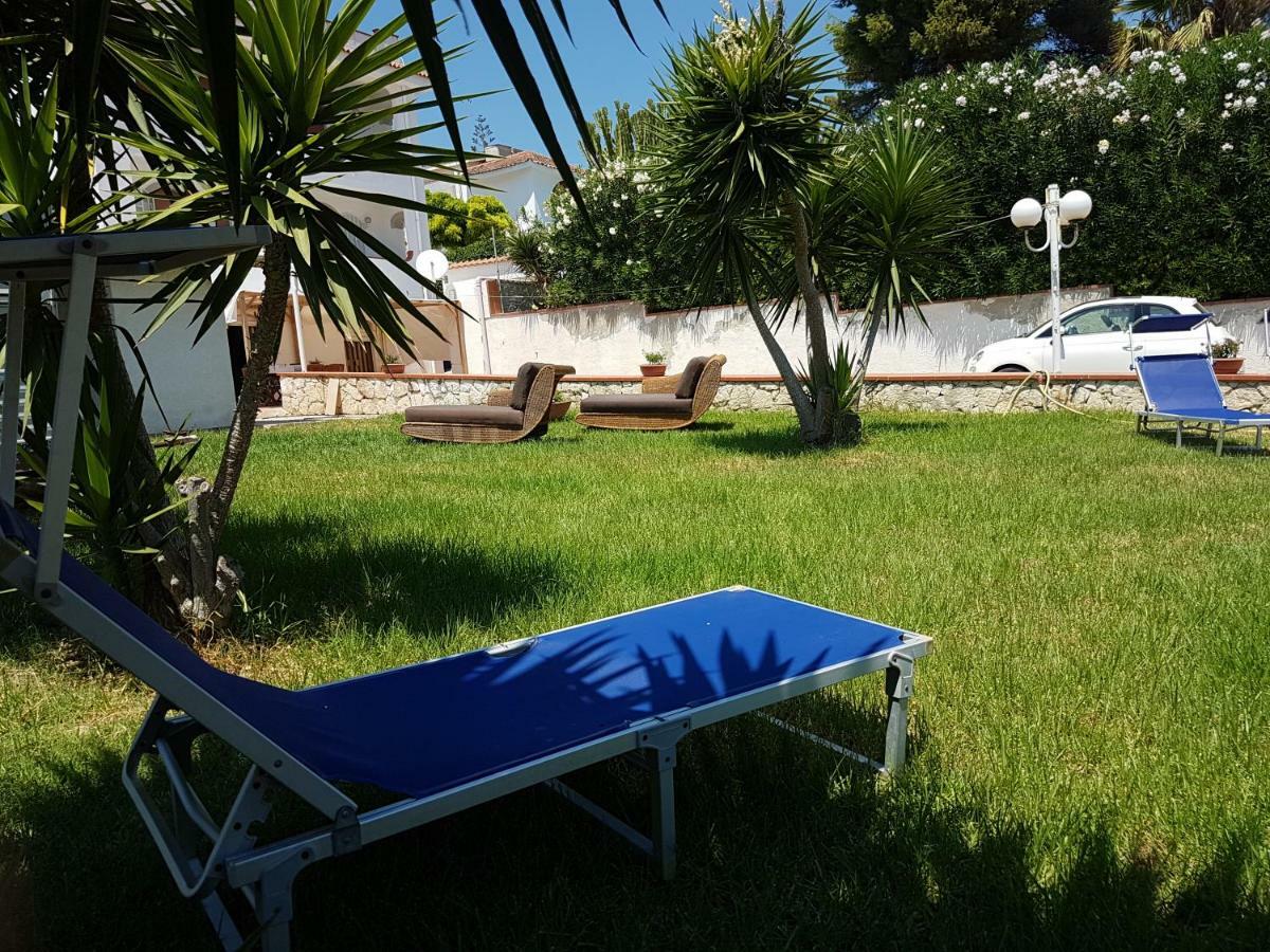 Appartamenti In Villa Polluce Fontane Bianche Exterior foto